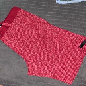 Mens Red Shorts Size 34